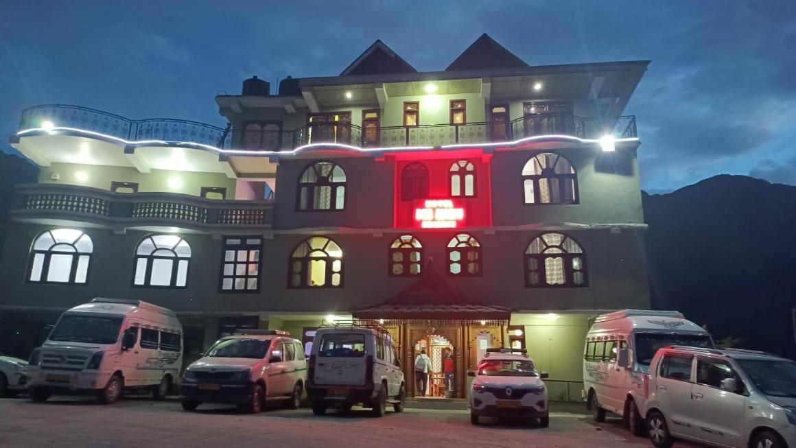 Debbhumi Regency Hotel Sangla Exterior photo